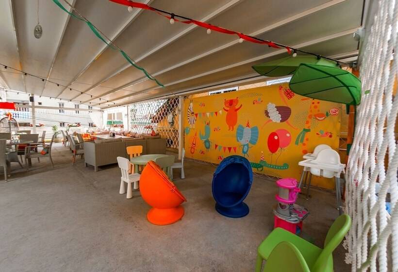 בית מלון כפרי Villa Deja Vu