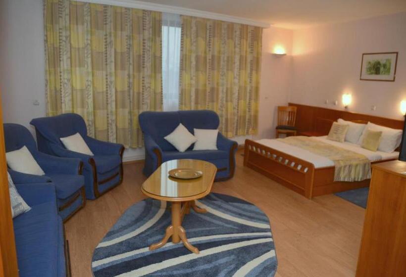 مُتل Garni Hotel Lake