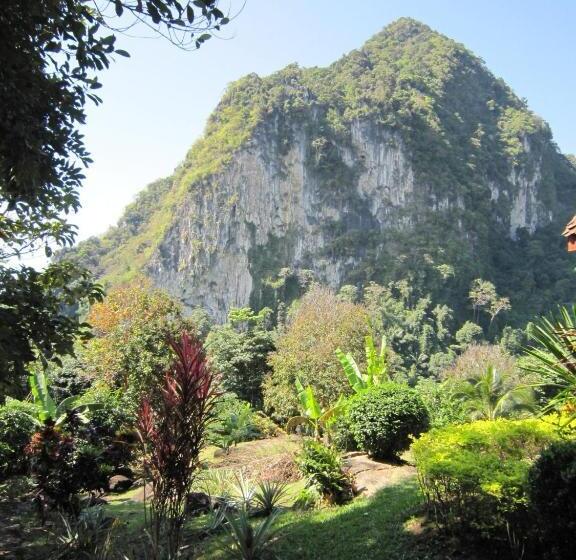 Phanom Bencha Mountain Resort