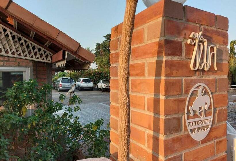 Scenic Riverside Resort