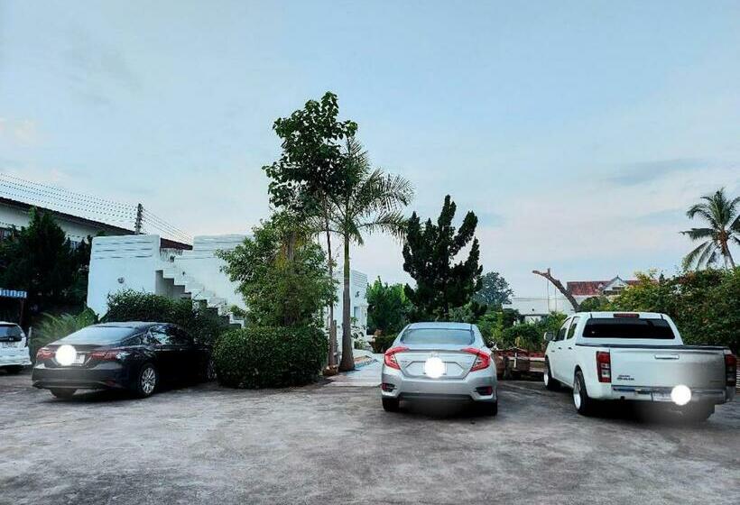 Scenic Riverside Resort