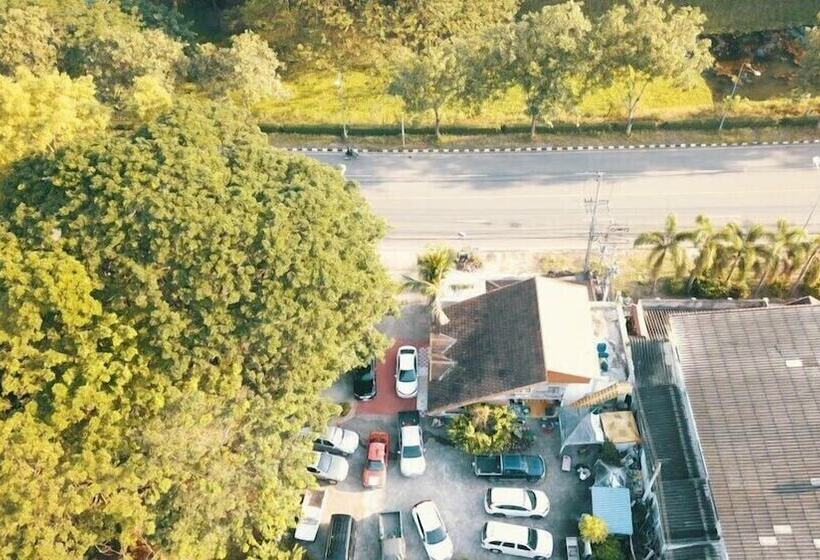 Scenic Riverside Resort