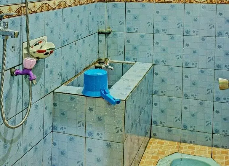 ホテル Spot On 92169 Homestay Zahra Syariah