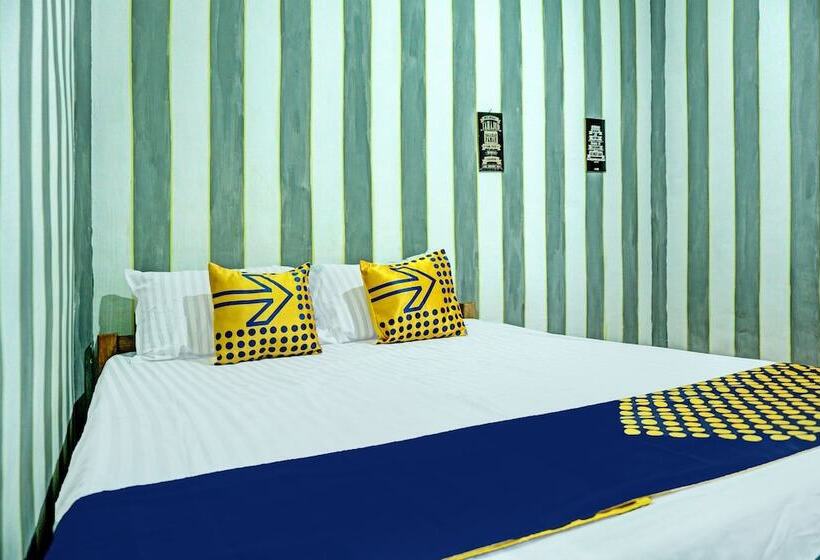 בית מלון כפרי Spot On 92169 Homestay Zahra Syariah