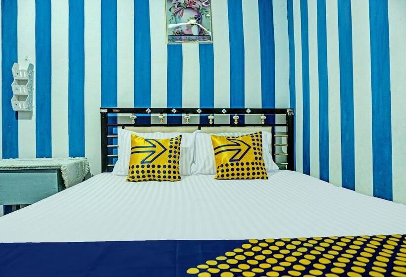 בית מלון כפרי Spot On 92169 Homestay Zahra Syariah