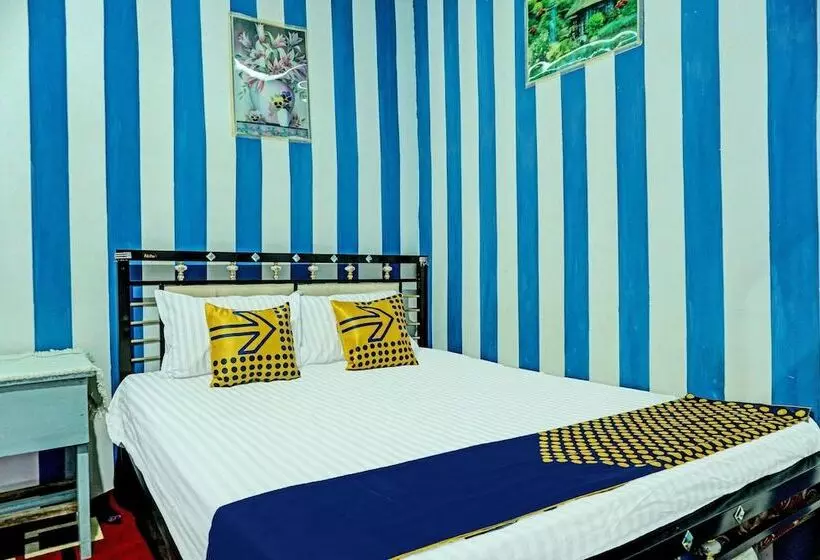 ホテル Spot On 92169 Homestay Zahra Syariah