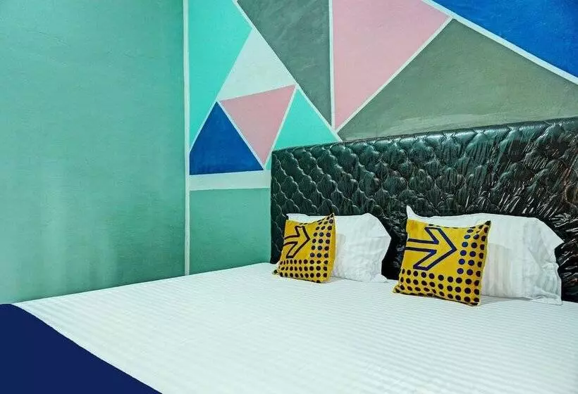 ホテル Spot On 92169 Homestay Zahra Syariah