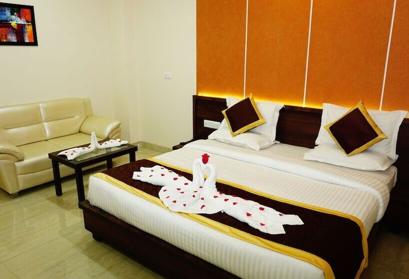 酒店 Golden Laurel Inn