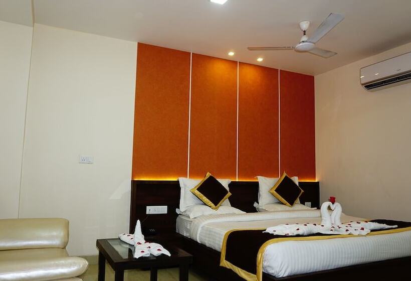 酒店 Golden Laurel Inn