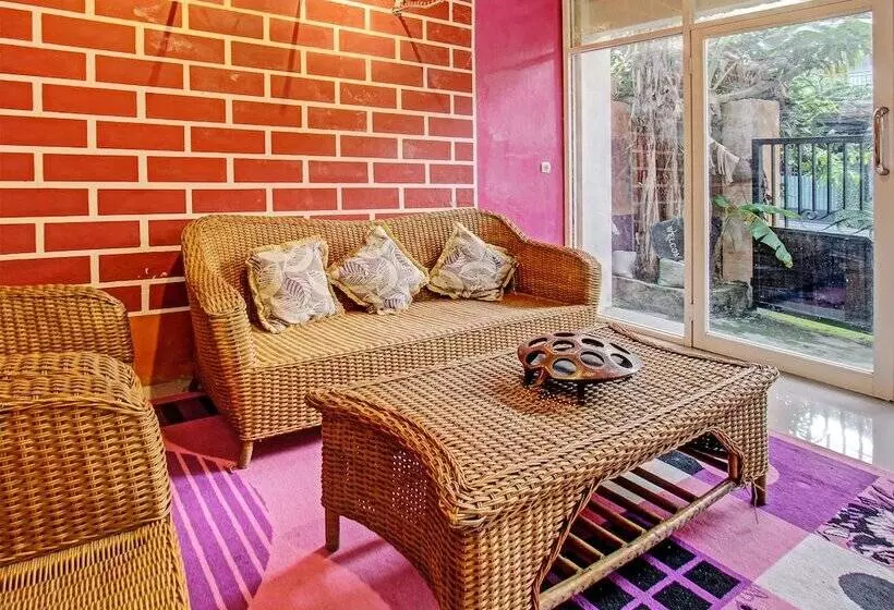 ホテル V Ar House By Oyo