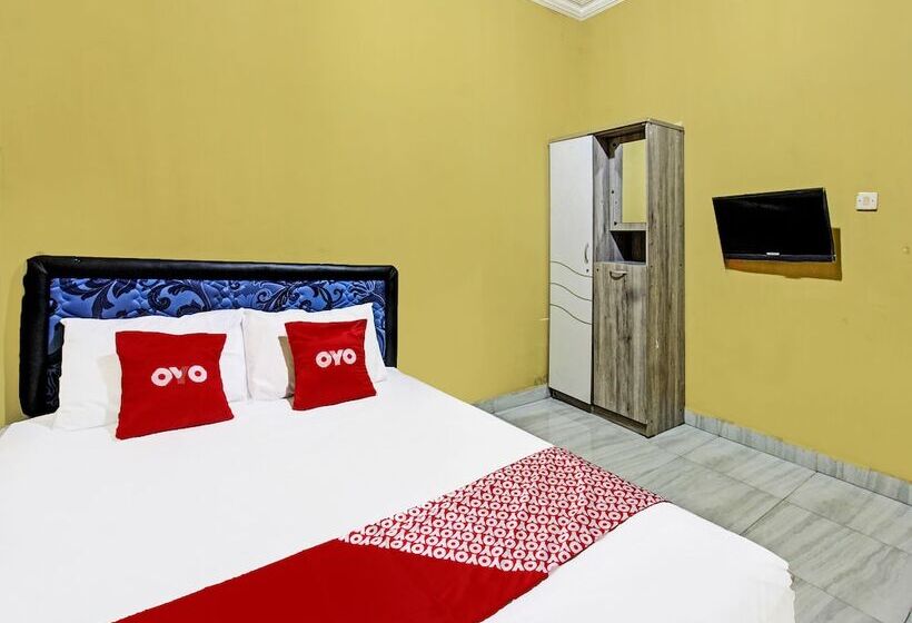 Отель V Ar House By Oyo