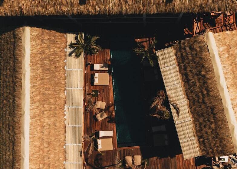 Naked Hotel Zipolite