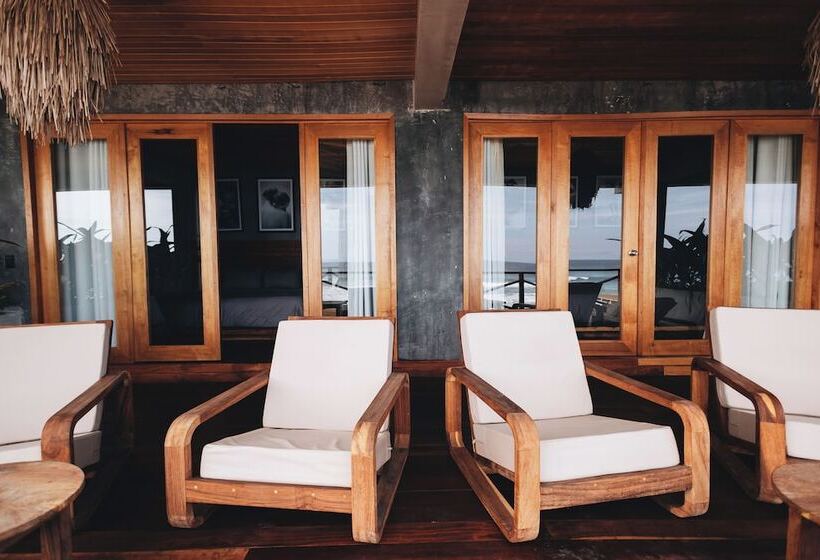 Naked Hotel Zipolite