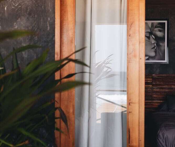 Naked Hotel Zipolite