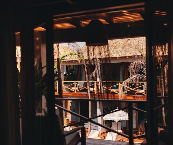 Naked Hotel Zipolite