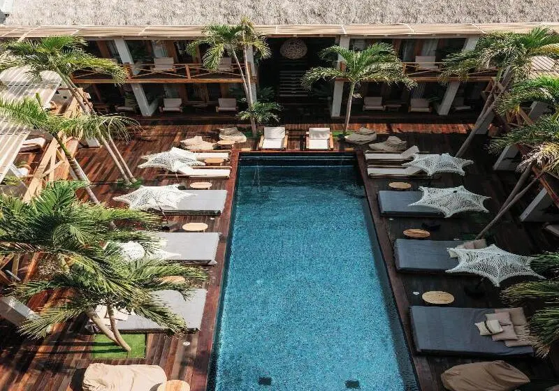 Naked Hotel Zipolite