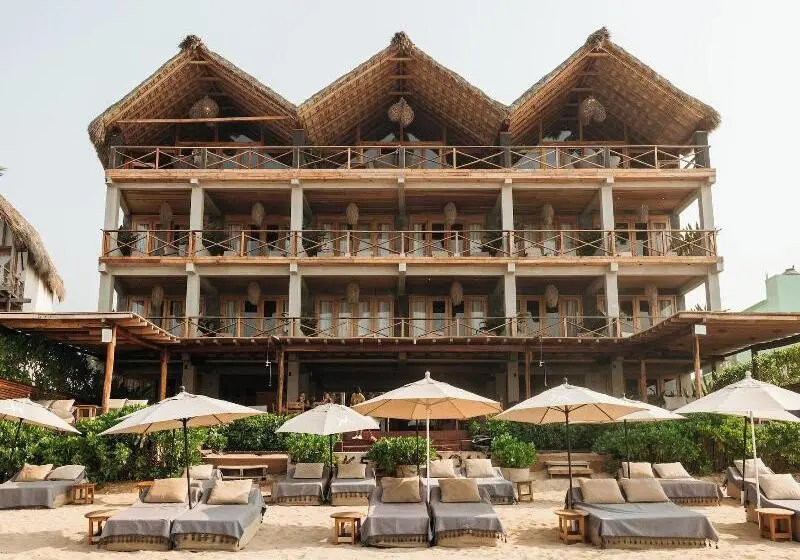 Naked Hotel Zipolite