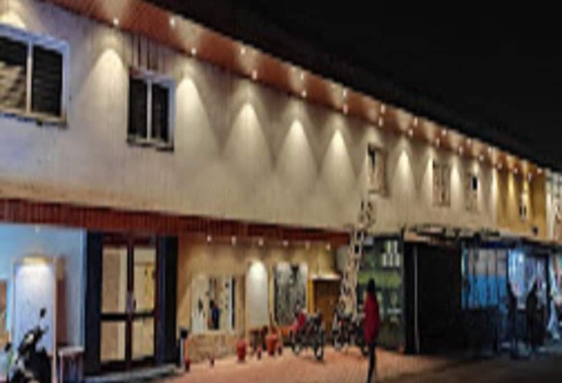 Hotel Iris Lite Corbett