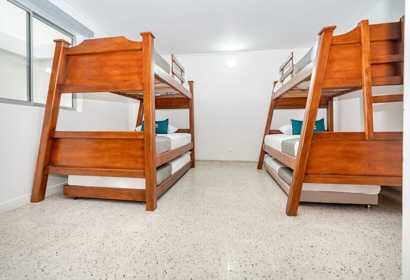 בית מלון כפרי Ayenda Villa Park Real