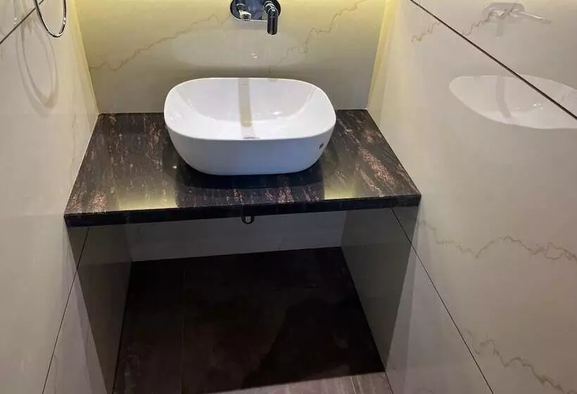 ホテル Ranjitha Palace Raichur