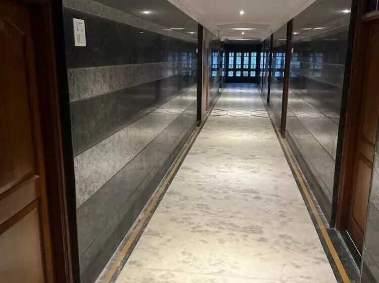 ホテル Ranjitha Palace Raichur