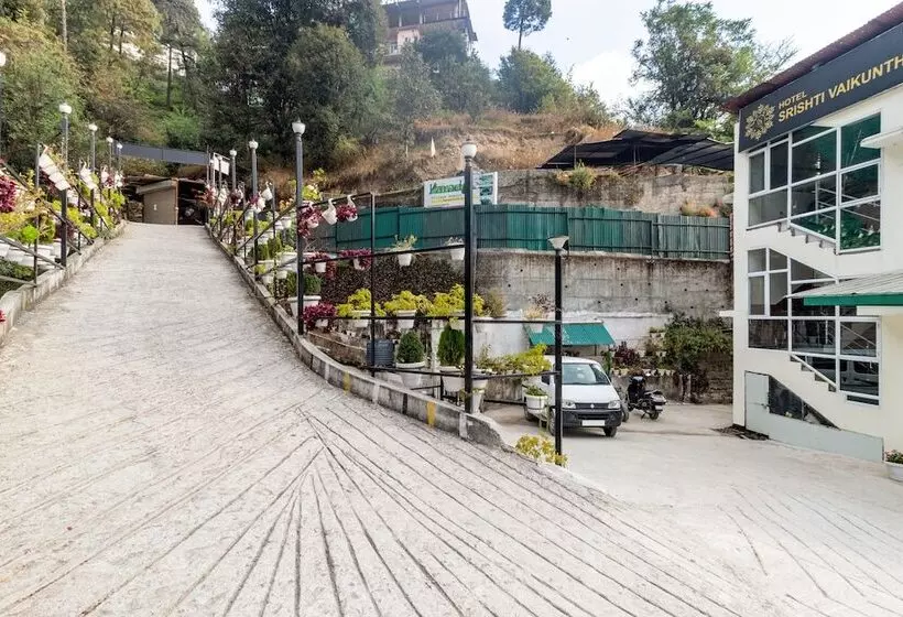 ホテル Treebo Srishti Vaikunth With Mountain View