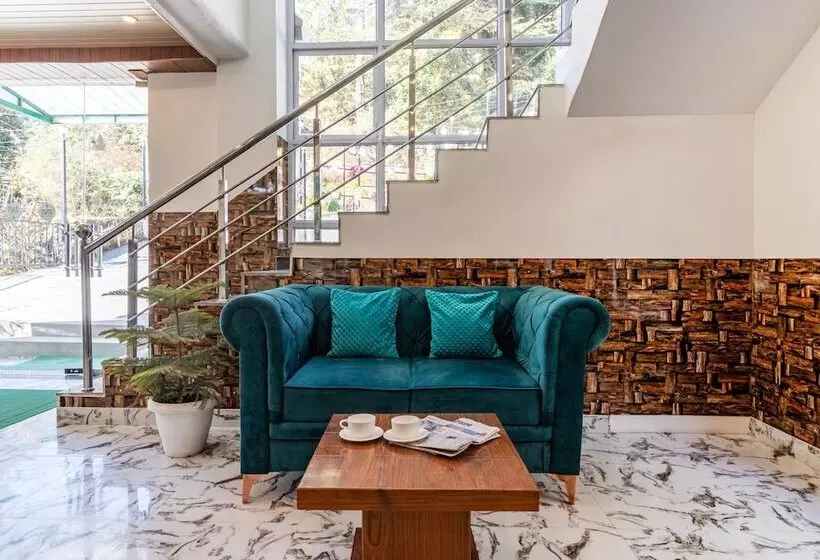 ホテル Treebo Srishti Vaikunth With Mountain View