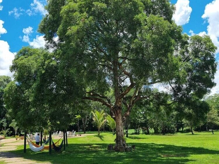 منتجع Sertão Veredas Hotel Fazenda