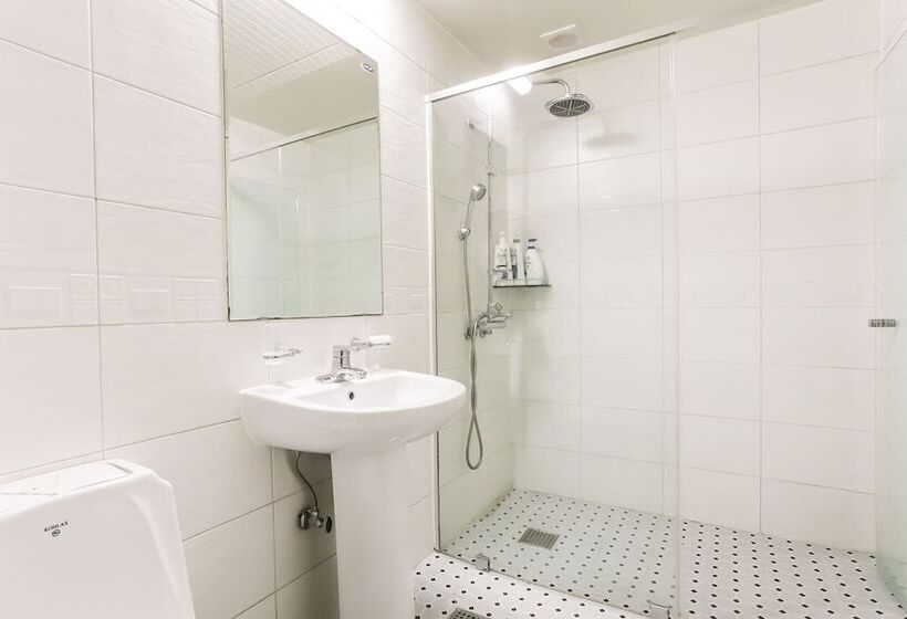 מוטל Uiwang Luxury