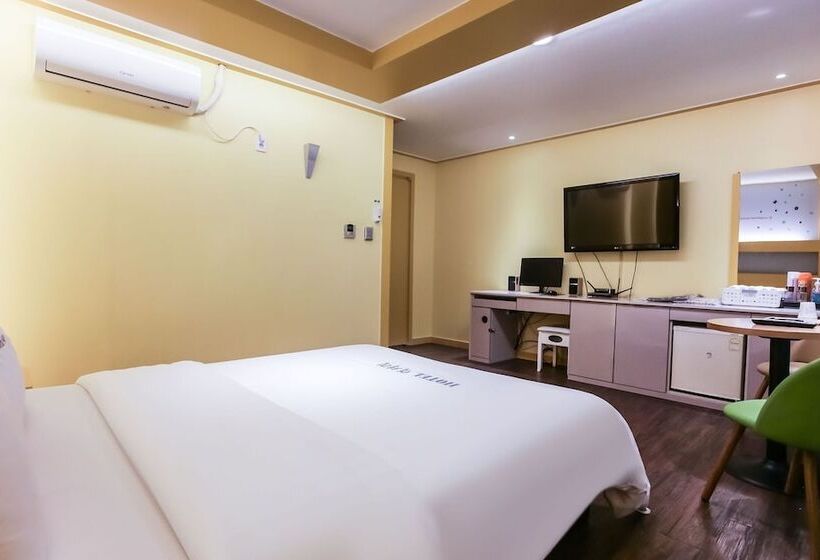 מוטל Uiwang Luxury