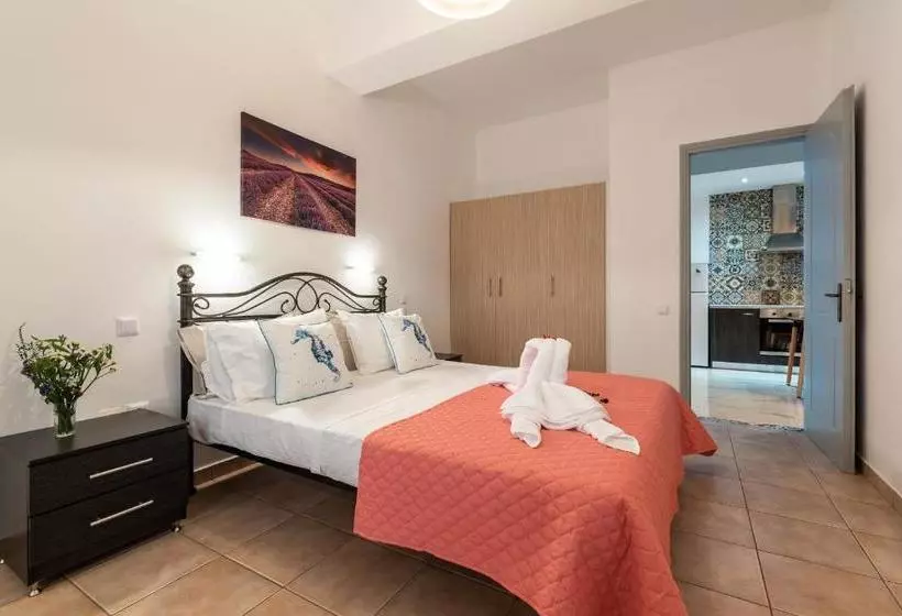 Hotelli Costas Apartments