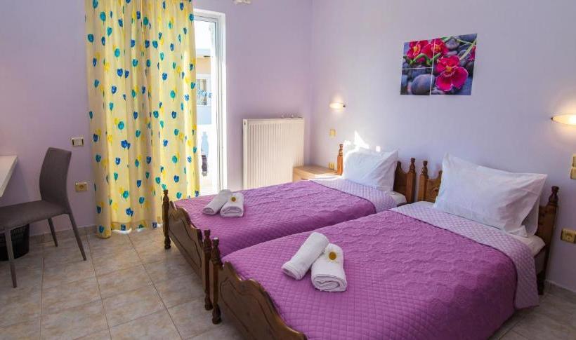 هتل Costas Apartments