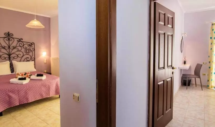 Hotelli Costas Apartments