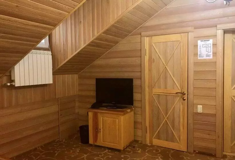 ホテル Guest House Sibirskiy