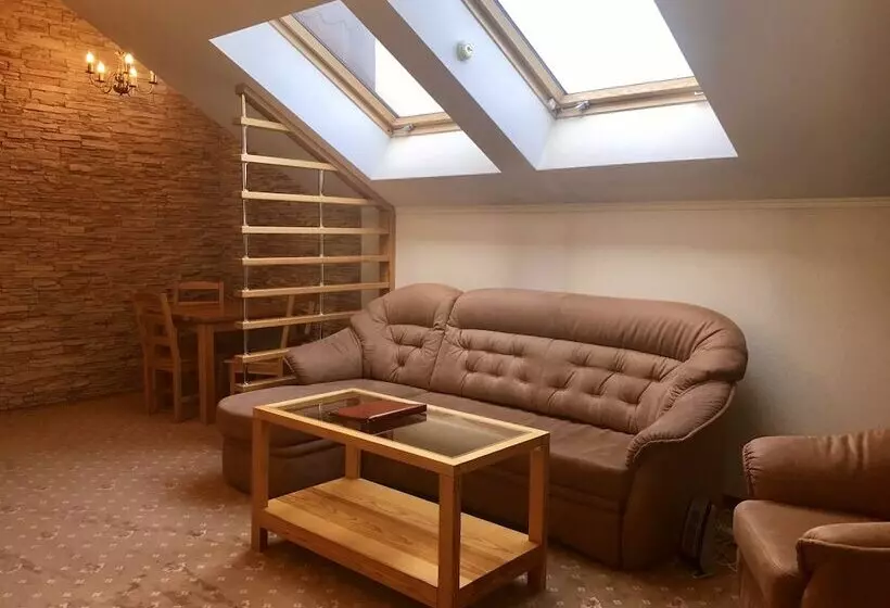 ホテル Guest House Sibirskiy