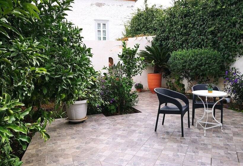 בית מלון כפרי Kirki Hydra