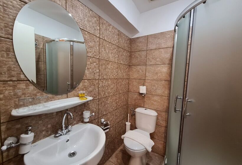 בית מלון כפרי Kirki Hydra