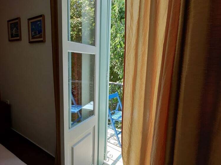 בית מלון כפרי Kirki Hydra