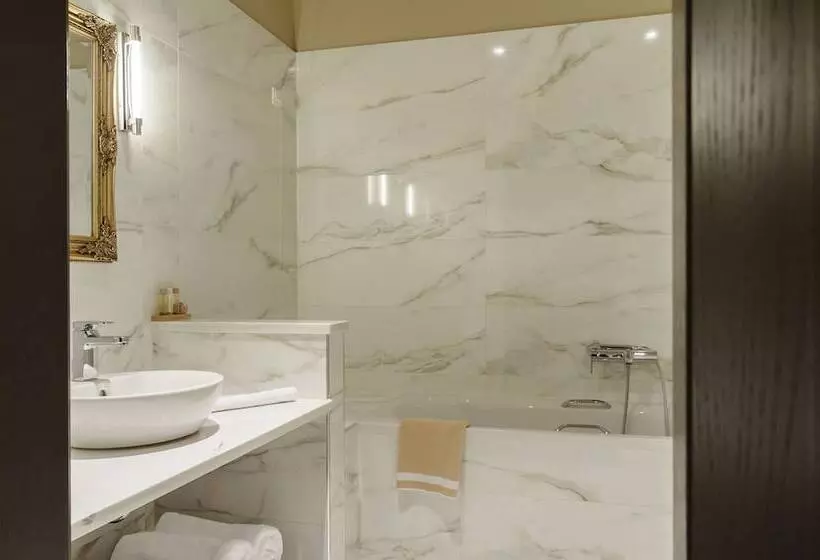 ホテル Levidi Suites