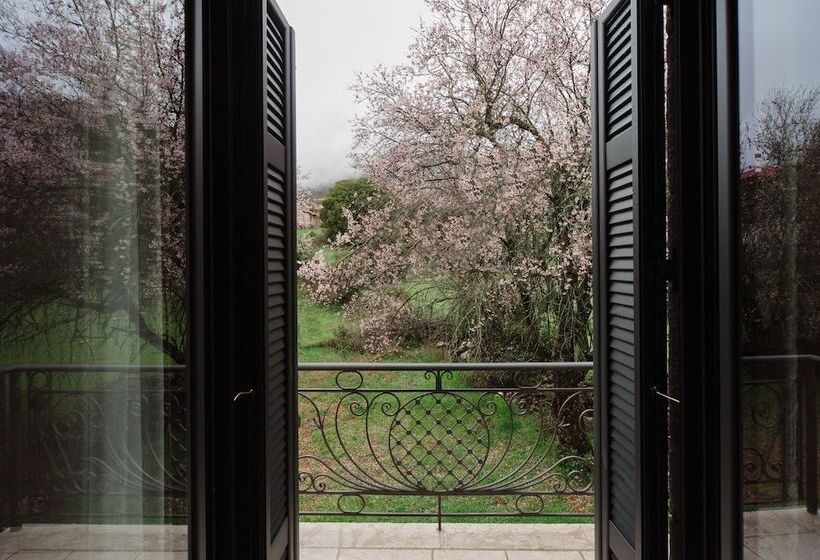 ホテル Levidi Suites