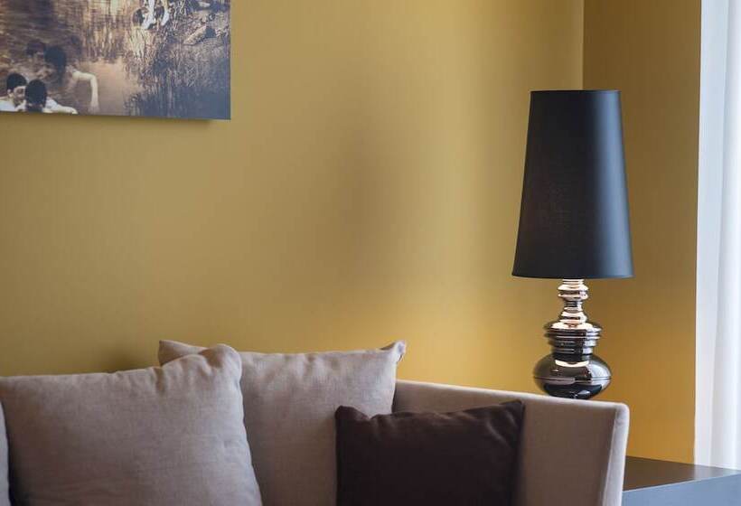 ホテル Levidi Suites