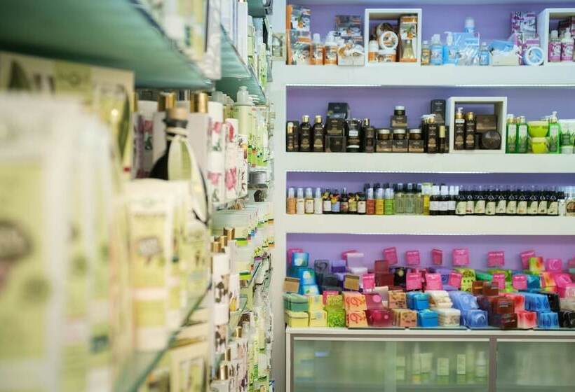 Отель Mme Bassia