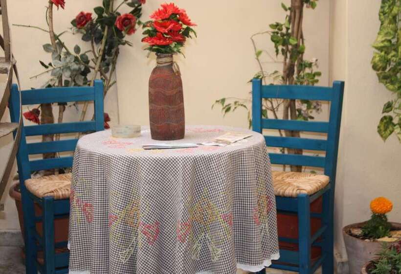 Отель Mme Bassia