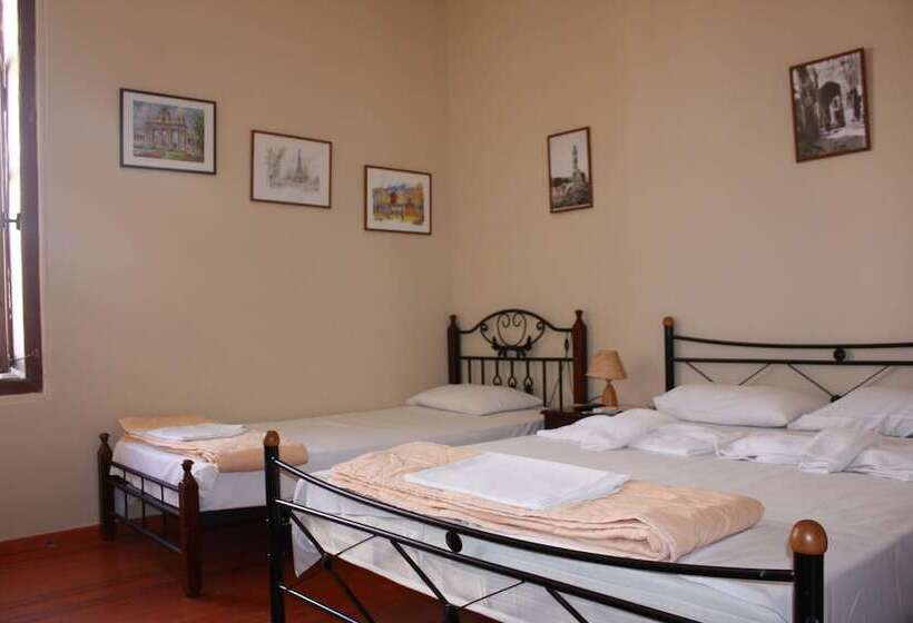 Отель Mme Bassia