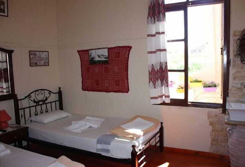 Отель Mme Bassia