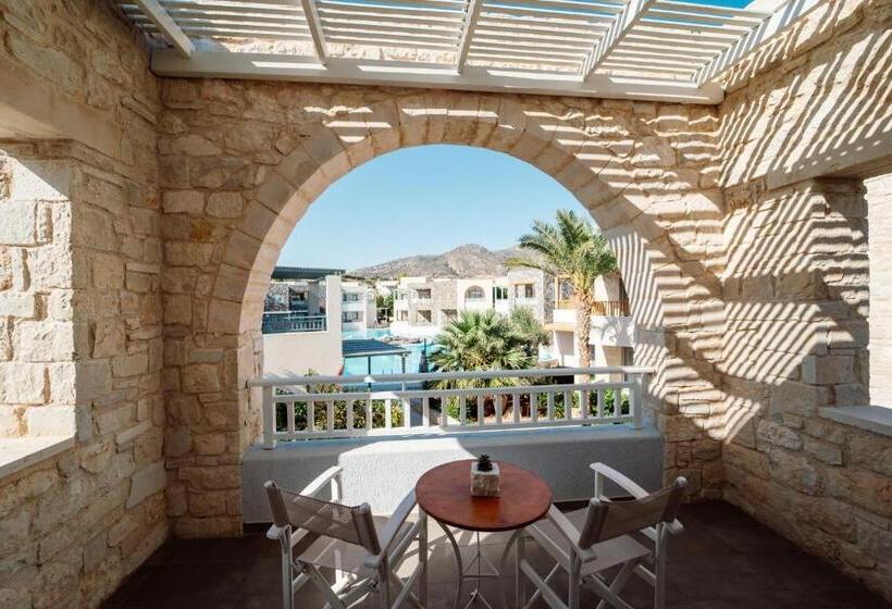 فندق Ostria Resort & Spa