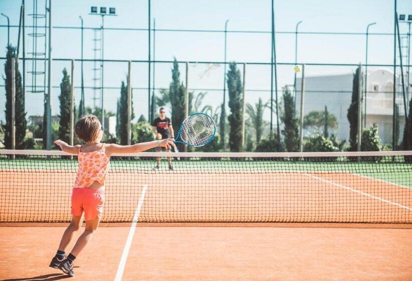 فندق Ostria Resort & Spa