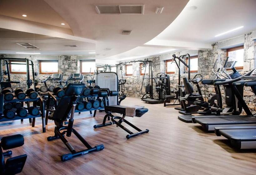 فندق Ostria Resort & Spa