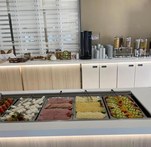 호텔 Siviris Golden Beach