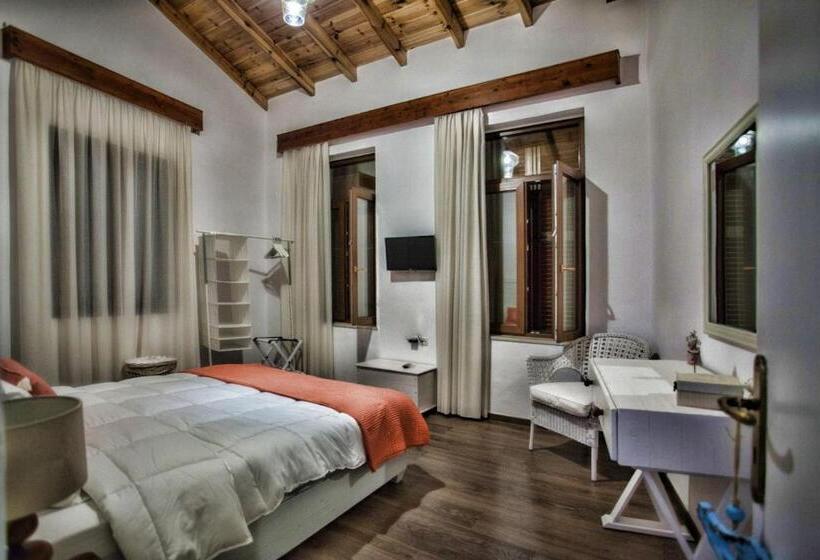 Maya's Boutique Residence